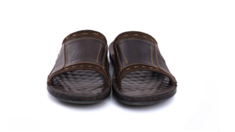 Striding in Elegance: the Allure of Luxury Sandals for Men